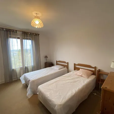 Holiday home Maison Spacieuse Avec Jardin, Proche Thermes Et Commodites A - Fr-1-541-17 La Roche-Posay