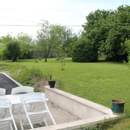 Maison Spacieuse Avec Jardin, Proche Thermes Et Commodites A - Fr-1-541-17 * La Roche-Posay