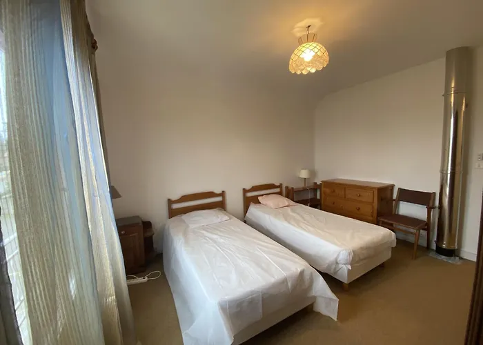 Maison Spacieuse Avec Jardin, Proche Thermes Et Commodités à - Fr-1-541-17 Сasa de vacaciones *